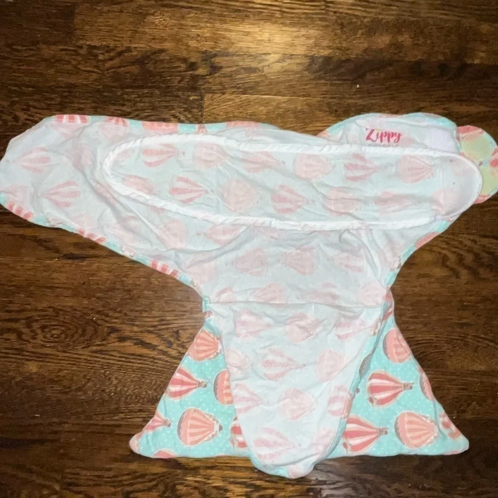 Zipadee Zip Swaddle small/medium (0-3 months)